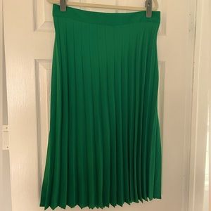 NWT Banana Republic Pleated Skirt